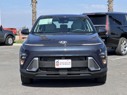 2025 Hyundai KONA SE