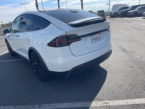2023 Tesla Model X Standard Range