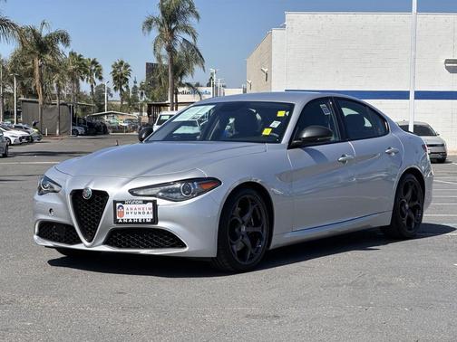 2019 Alfa Romeo Giulia Base
