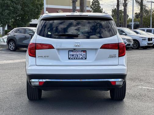 2017 Honda Pilot Elite