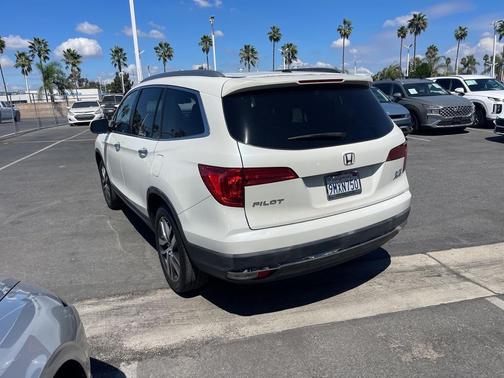 2017 Honda Pilot Elite