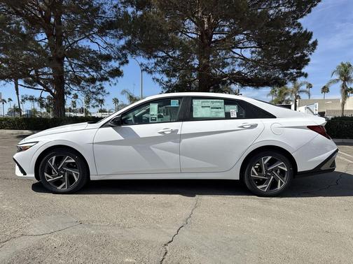 2025 Hyundai ELANTRA Sport