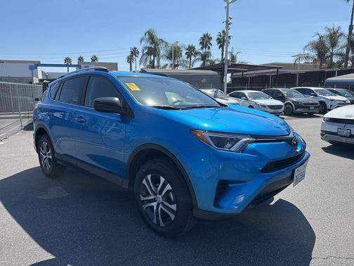 2017 Toyota RAV4 LE