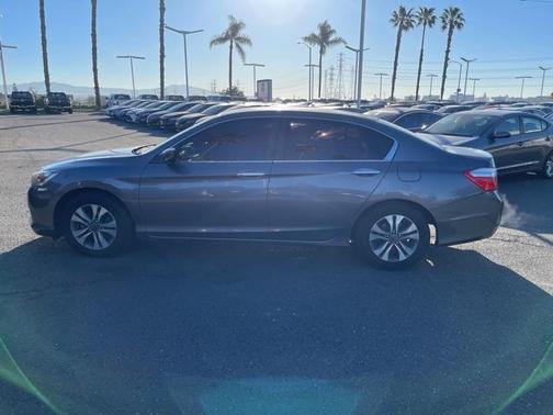 Photo 4 of 10 of 2015 Honda Accord LX