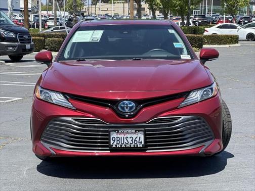 2019 Toyota Camry Hybrid XLE