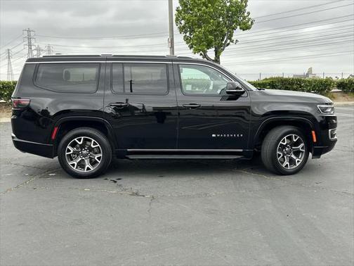 2023 Jeep Wagoneer Series III 4x4