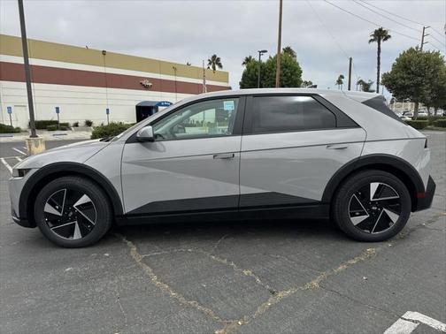 2025 Hyundai IONIQ 5 SE