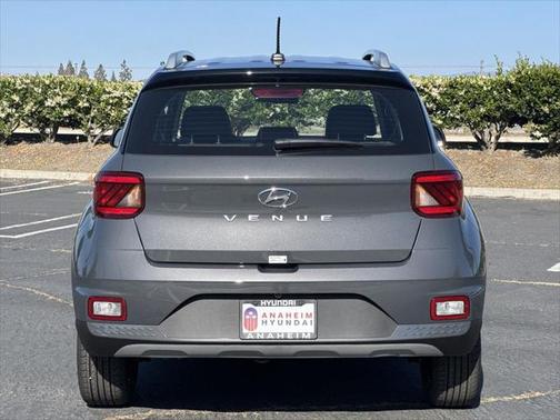 2025 Hyundai VENUE Limited