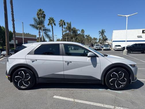 2023 Hyundai IONIQ 5 SE
