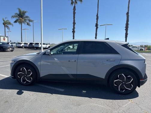2023 Hyundai IONIQ 5 SE