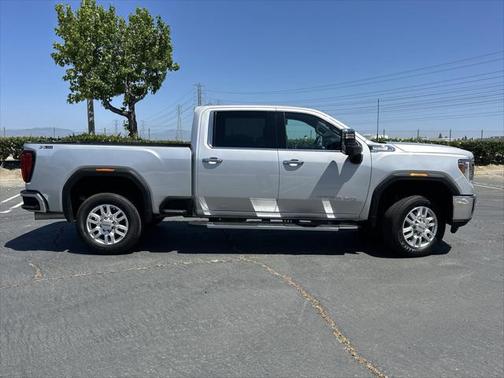 2023 GMC Sierra 2500 SLT