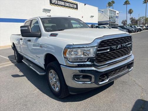 2024 RAM 3500 Big Horn Crew Cab 4x4 8' Box