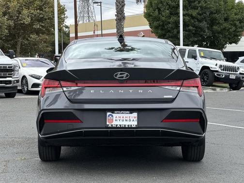 2024 Hyundai ELANTRA HEV Blue