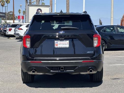 2024 Ford Explorer ST-Line