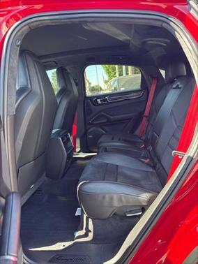 2021 Porsche Cayenne GTS