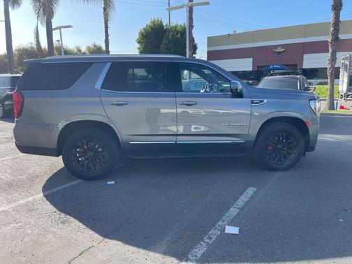 2022 GMC Yukon SLT