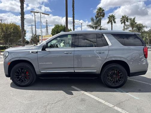 2022 GMC Yukon SLT