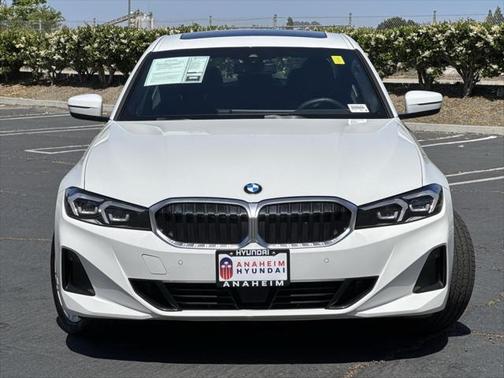 2025 BMW 330 i