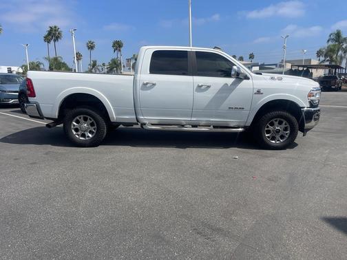 2022 RAM 2500 Laramie Crew Cab 4x4 6'4' Box