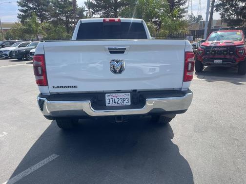 2022 RAM 2500 Laramie Crew Cab 4x4 6'4' Box