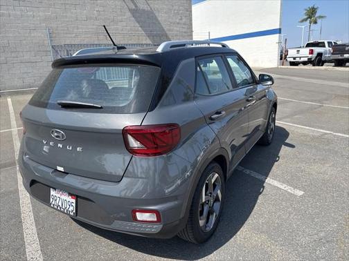 2024 Hyundai VENUE Limited