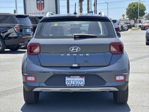 2024 Hyundai VENUE Limited