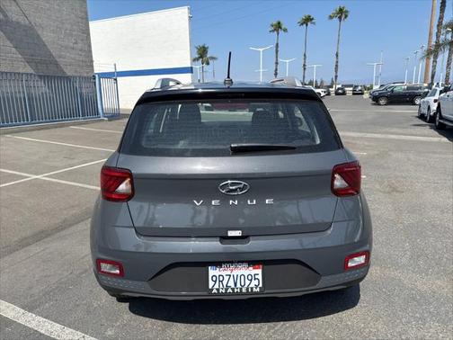 2024 Hyundai VENUE Limited