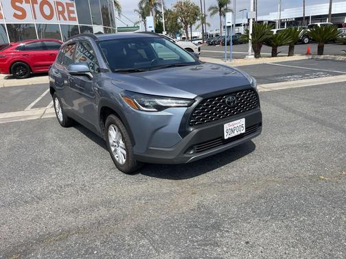 2022 Toyota Corolla Cross LE