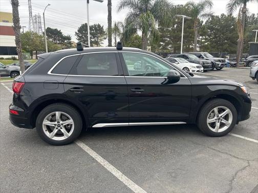 2022 Audi Q5 40 Premium