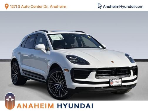 2024 Porsche Macan Base