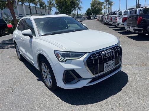 2023 Audi Q3 Premium 45 TFSI S line quattro Tiptronic