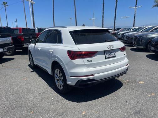 2023 Audi Q3 Premium 45 TFSI S line quattro Tiptronic