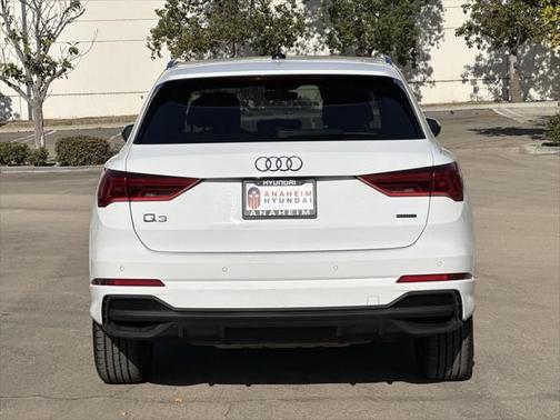 2023 Audi Q3 Premium 45 TFSI S line quattro Tiptronic