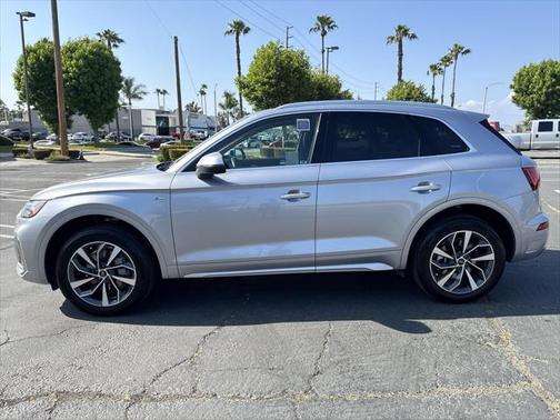 2023 Audi Q5 45 S line Premium Plus