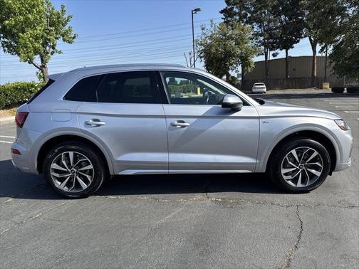 2023 Audi Q5 45 S line Premium Plus