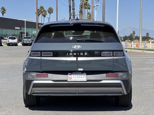 2025 Hyundai IONIQ 5 SE
