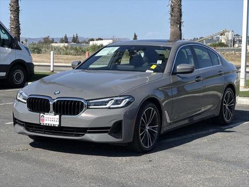 2022 BMW 540 i