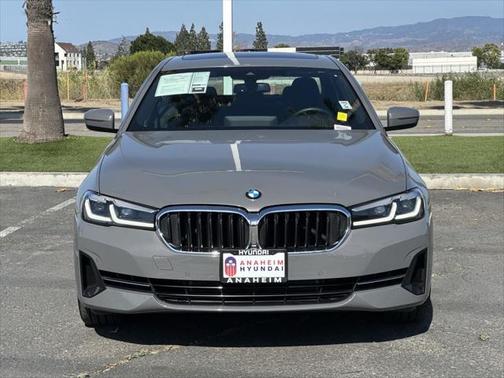 2022 BMW 540 i