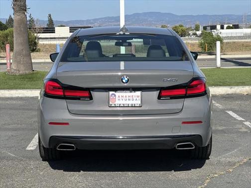 2022 BMW 540 i