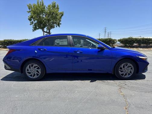 2025 Hyundai ELANTRA HEV Blue