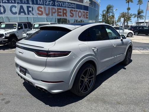 2023 Porsche Cayenne S
