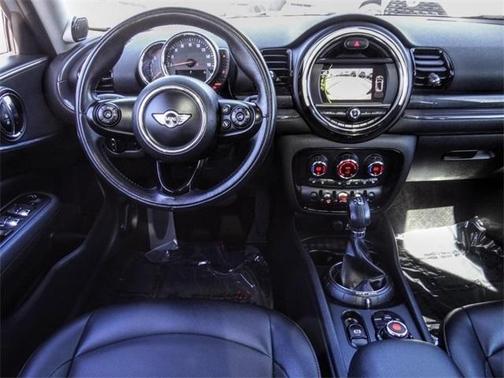 Photo 4 of 25 of 2016 MINI Clubman Cooper