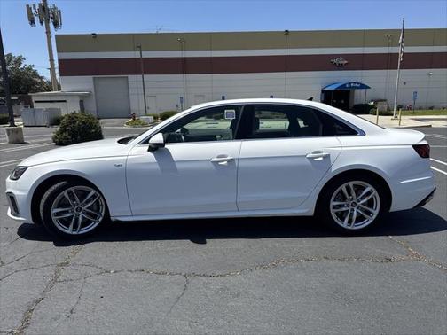 2023 Audi A4 45 S line Premium Plus