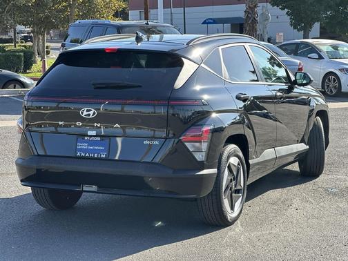 2025 Hyundai KONA EV SEL