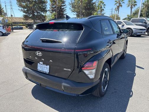 2025 Hyundai KONA EV SEL