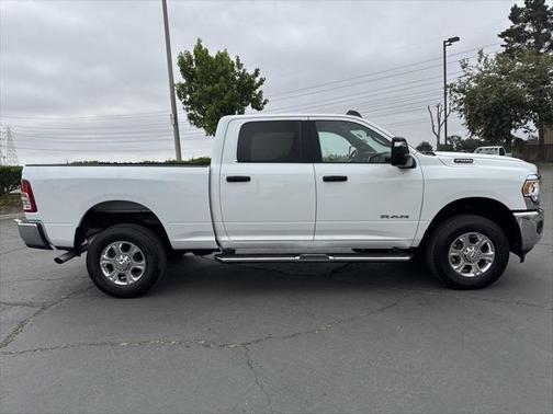 2023 RAM 2500 Big Horn Crew Cab 4x4 6'4' Box