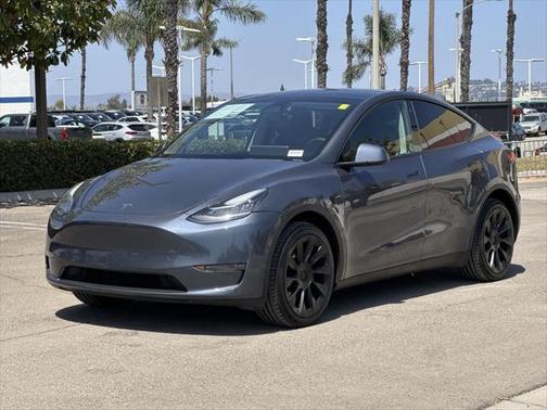2023 Tesla Model Y Long Range Dual Motor All-Wheel Drive