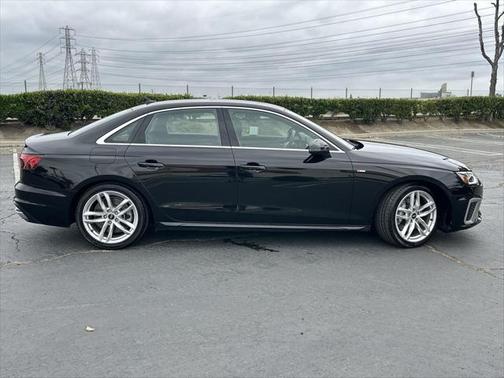 2023 Audi A4 45 S line Premium Plus