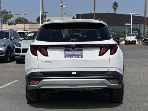 2025 Hyundai TUCSON SEL