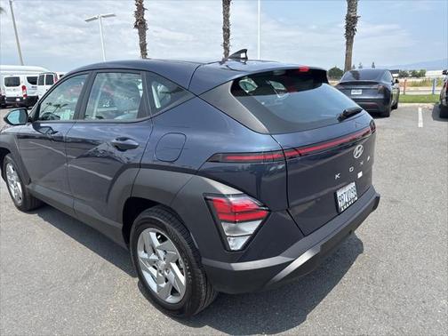 2025 Hyundai KONA SE